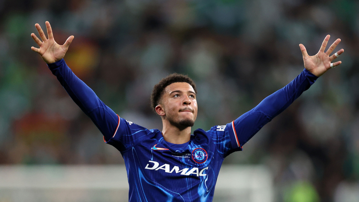 Джейдон Санчо перешел в «Астон Виллу»