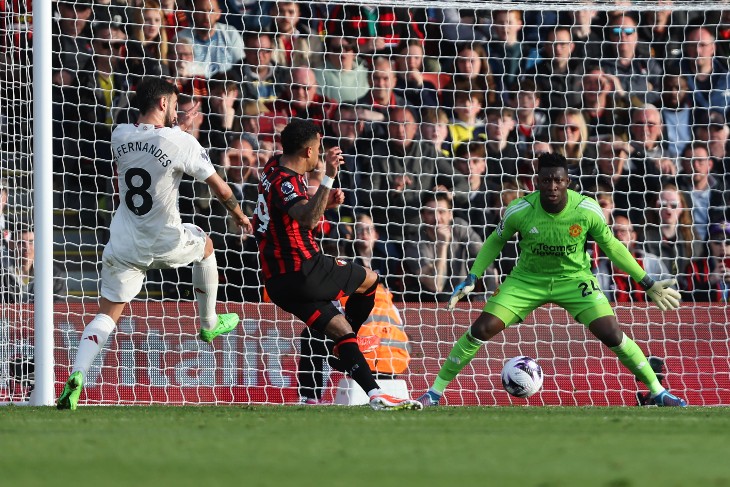 Фрагмент матча «Борнмут» — «Манчестер Юнайтед»