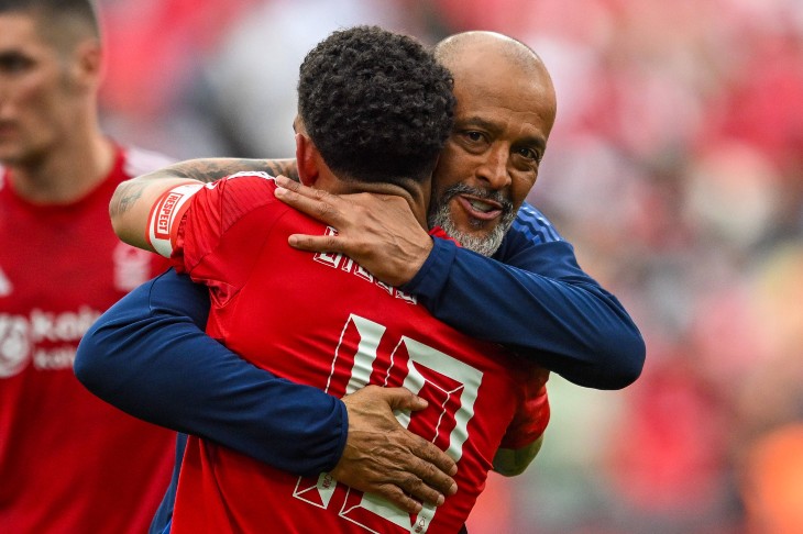 Морган Гиббс-Уайт и Нуну Эшпириту Санту