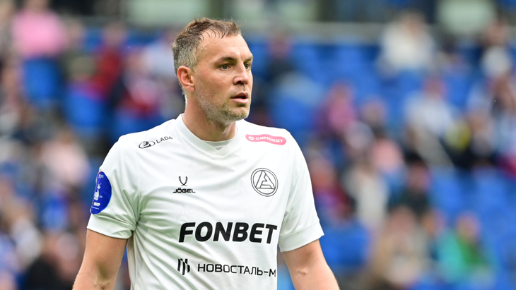 Артем Дзюба — нападающий «Акрона»