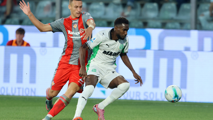 Алю Фадера (справа)