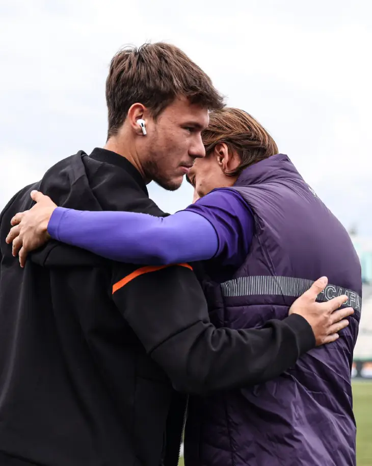 Игроки перед матчем