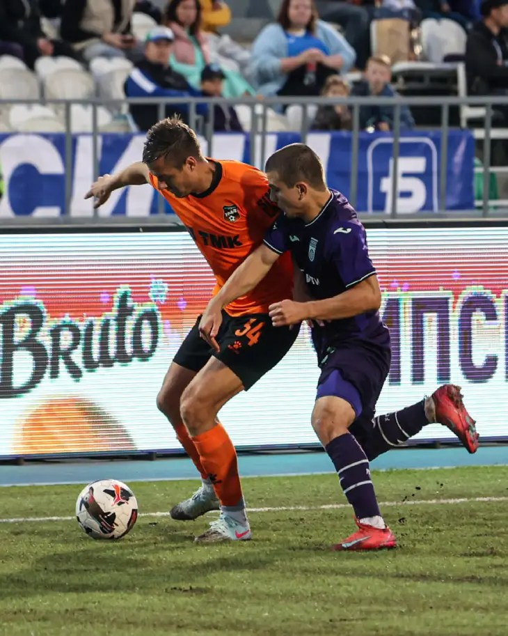 Борьба на бровке