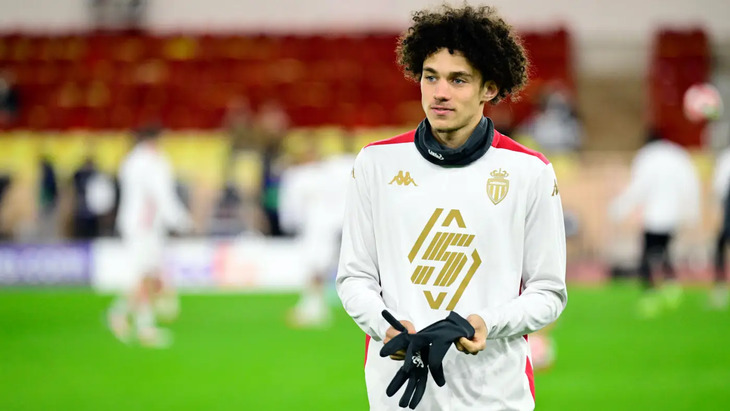 Магнес Аклиуш