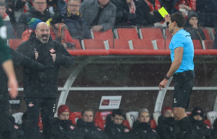 Деян Станкович (слева) и Кирилл Левников (справа)