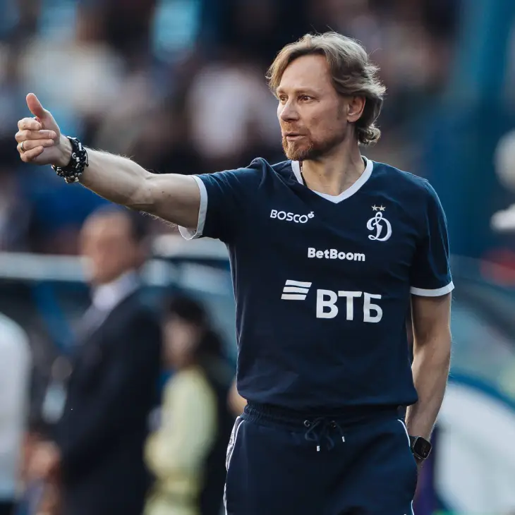 Валерий Карпин