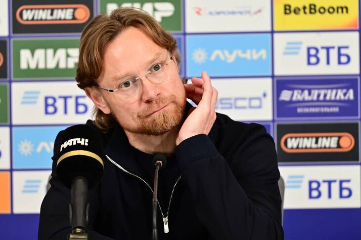 Валерий Карпин