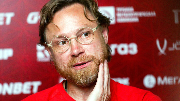 Валерий Карпин