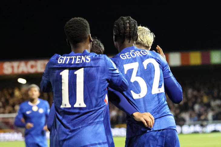 Игроки «Челси» празднуют гол