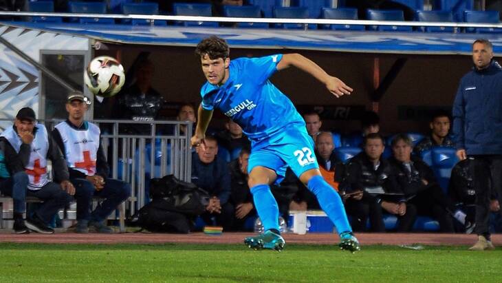 Матвей Ужгин — игрок «Чайки»