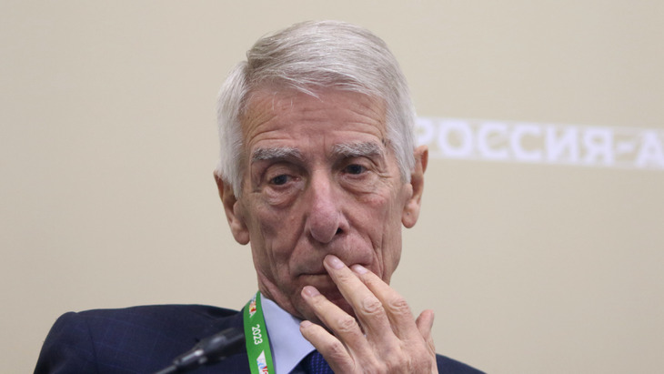 Валерий Непомнящий