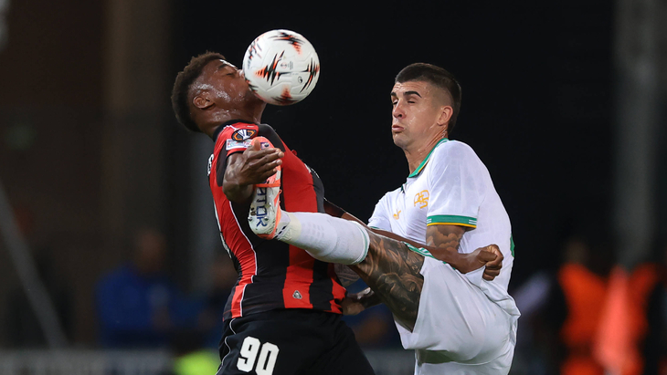 Фрагмент матча «Ницца» — «Рома»