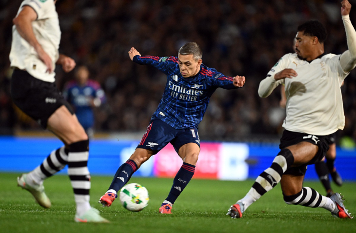 Гол Леандро Троссарда