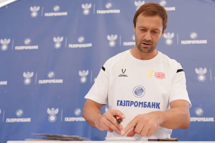 Дмитрий Сычев