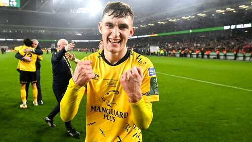 Мейсон Мелия 