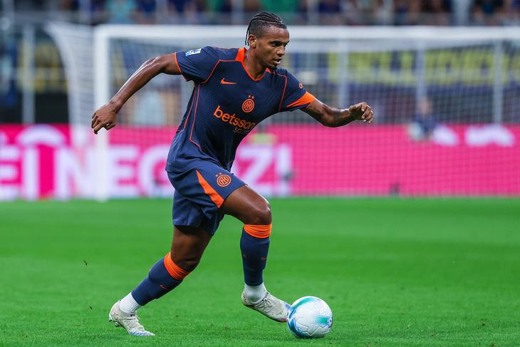 Мануэль Аканджи