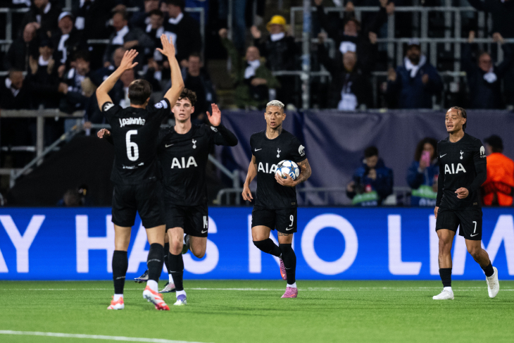 Игроки «Тоттенхэма» после второго гола