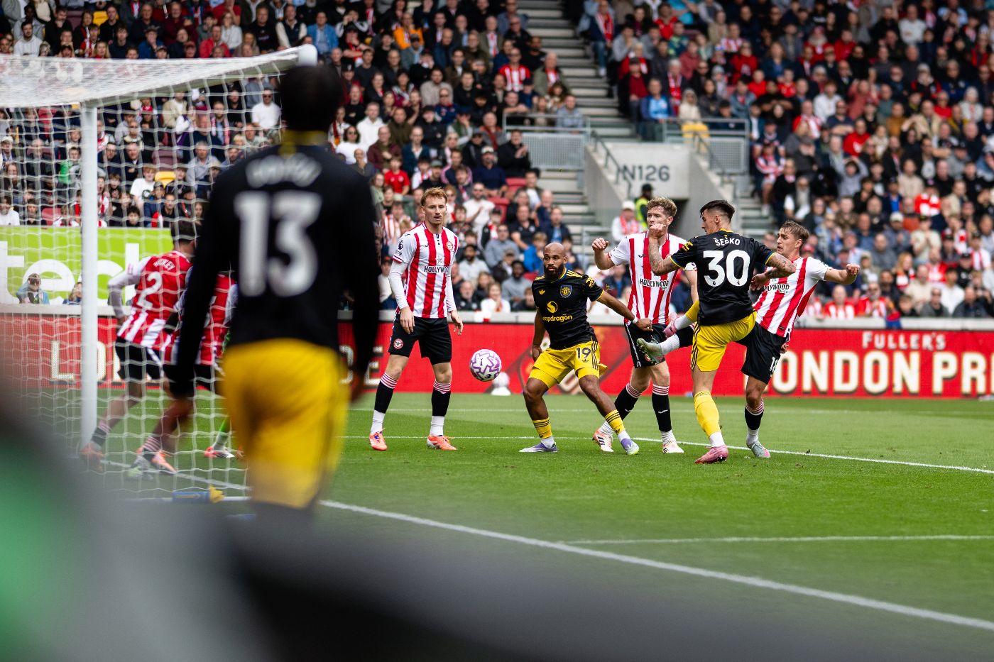 «Манчестер Юнайтед» проиграл на поле «Брентфорда» со счетом 1:3