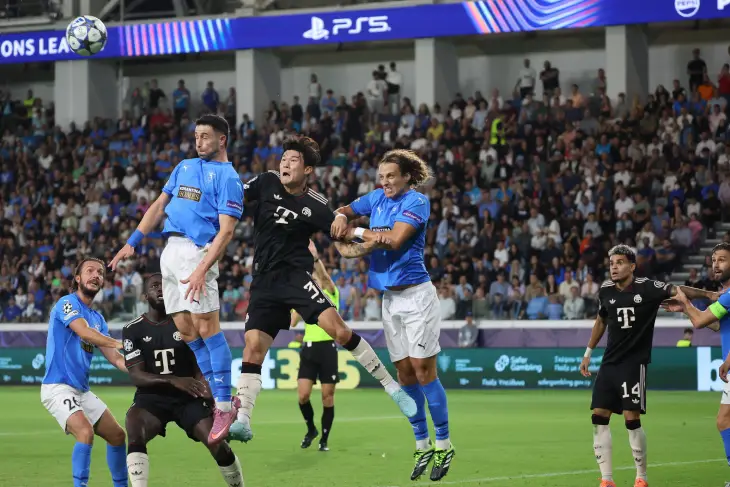 «Пафос» — «Бавария»