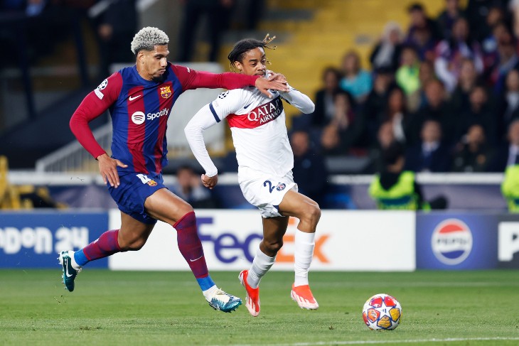 Рональд Араухо и Брадли Баркола