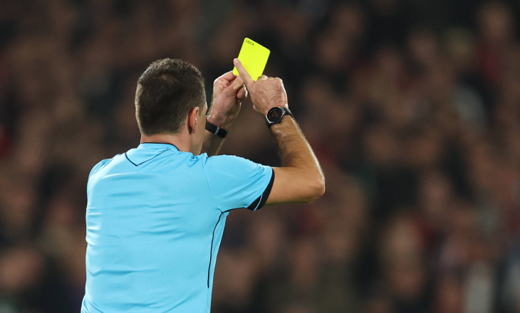 Желтая карточка Ахмедходжичу 