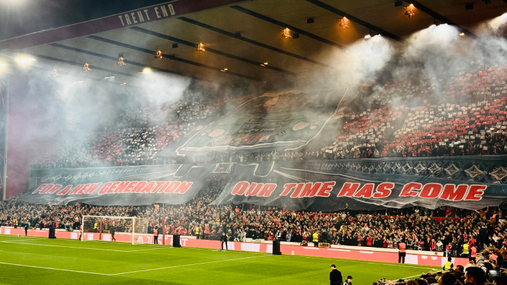 Трибуна фанатов «Ноттингема» перед матчем