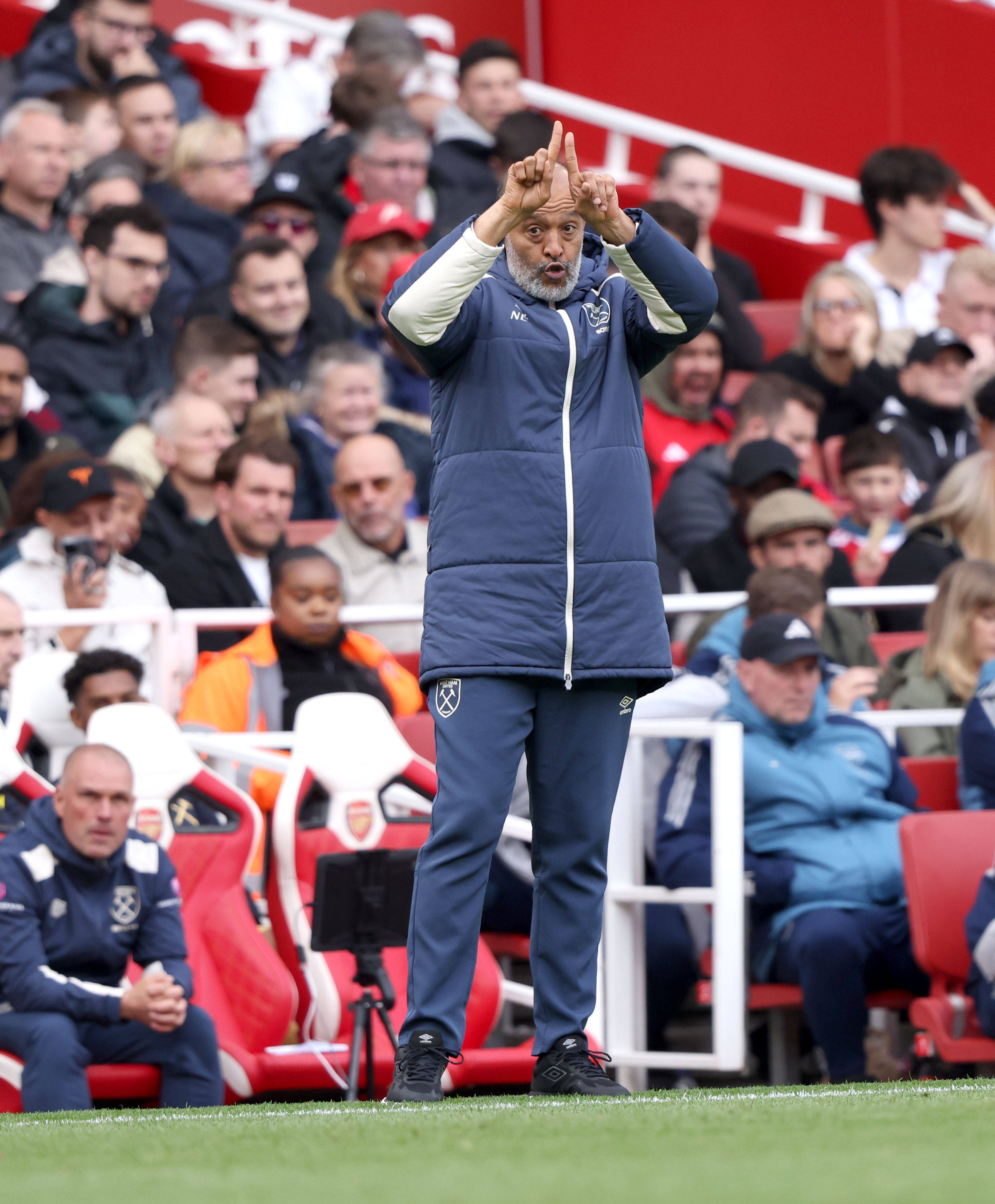 Нуну Эшпириту Санту