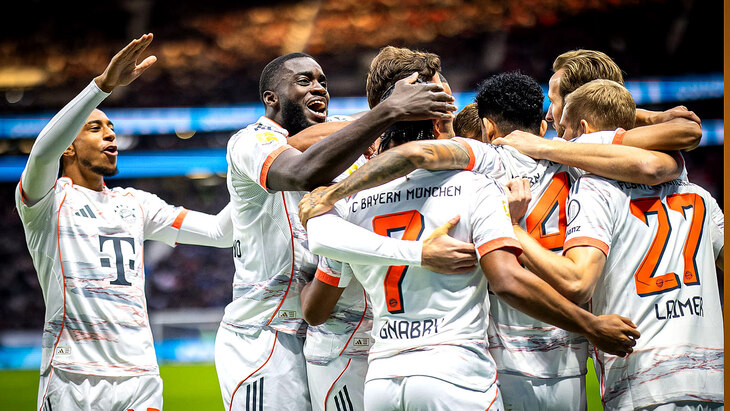 Игроки «Баварии» празднуют победу