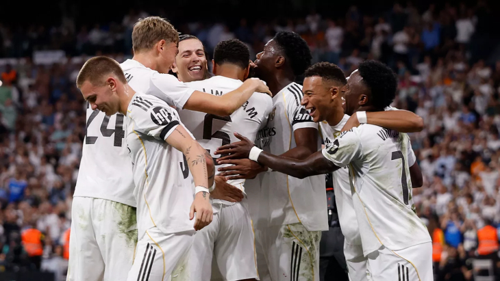 Игроки «Реала» празднуют гол