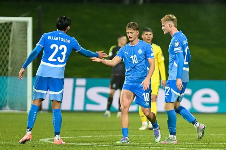 Сборная Исландии