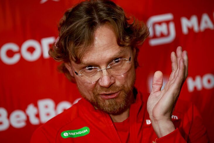 Валерий Карпин