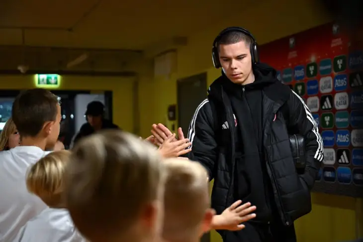 Латвия — Англия