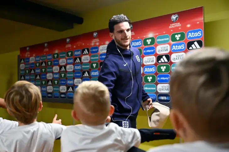 Латвия — Англия