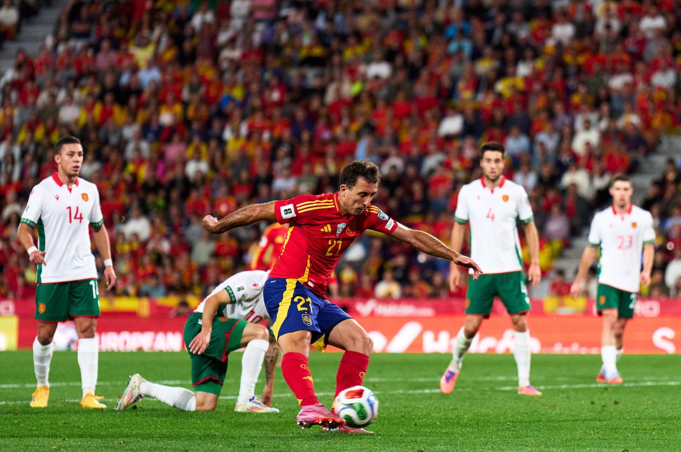 Микель Оярсабаль