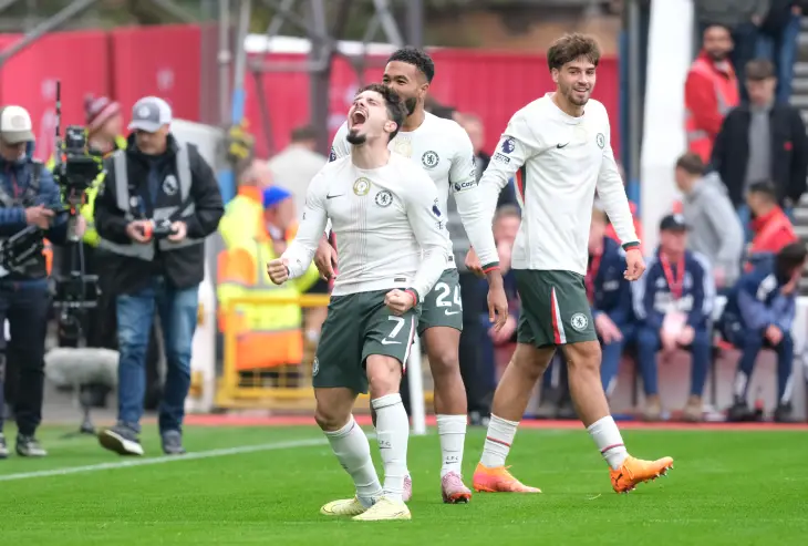 Тут же дуплтеом залетает мяч в ворота «Ноттингем Форест»