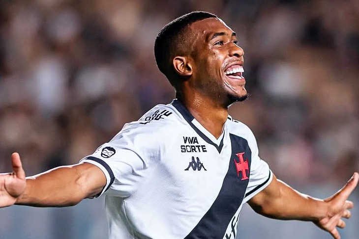 Райан Витор