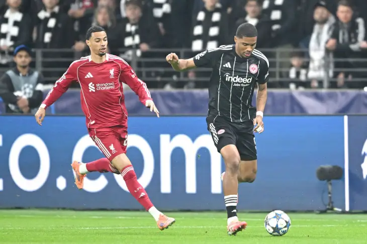 «Айнтрахт» — «Ливепруль»