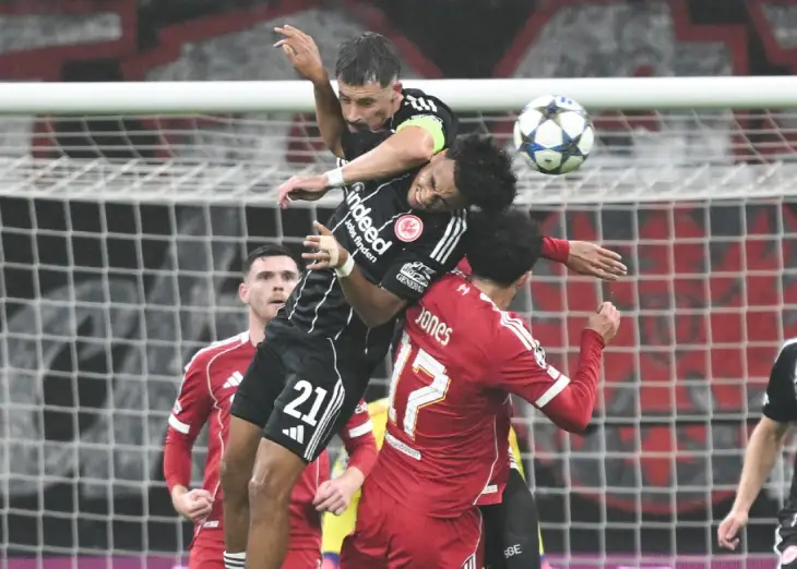 Игроки борются на всех уровнях