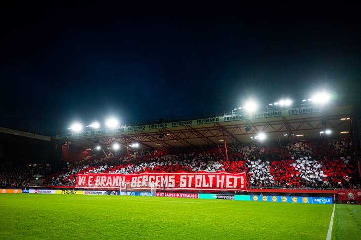 Атмосфера на стадионе «Бранна»