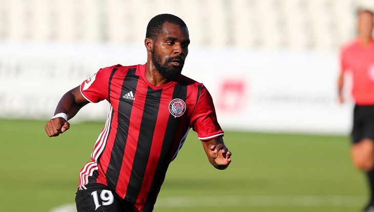 Брайан Идову