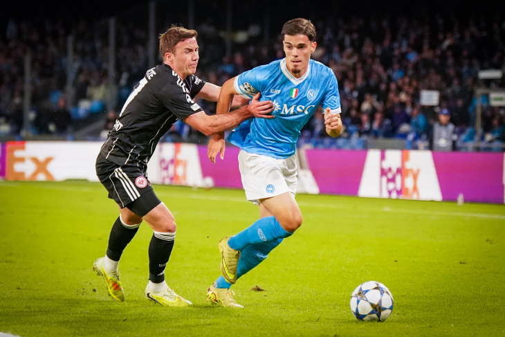 «Наполи» — «Айнтрахт»