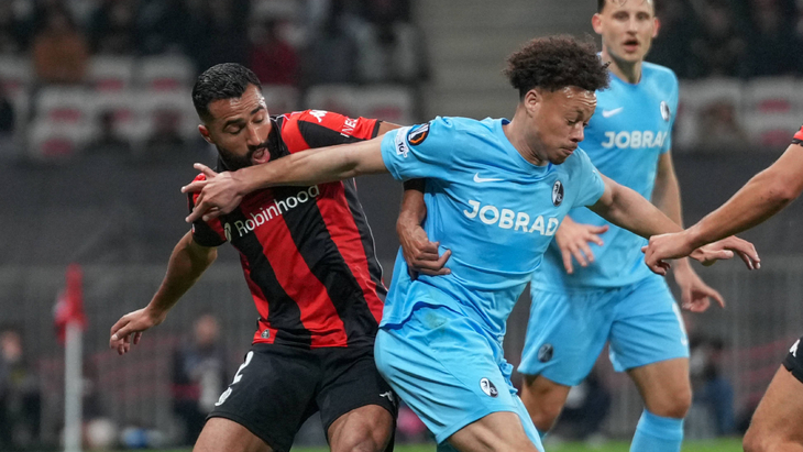 Фрагмент матча «Ницца» — «Фрайбург»