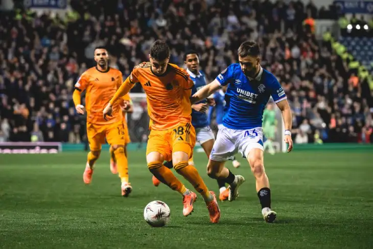 Второй тайм тоже прошёл с обилием стыков и борьбы