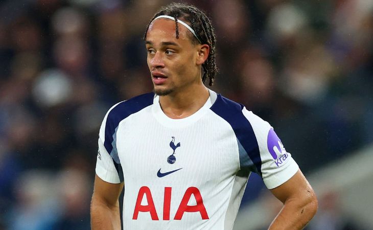 Хави Симонс