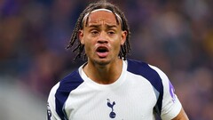 Хави Симонс