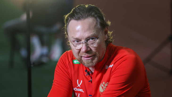 Валерий Карпин