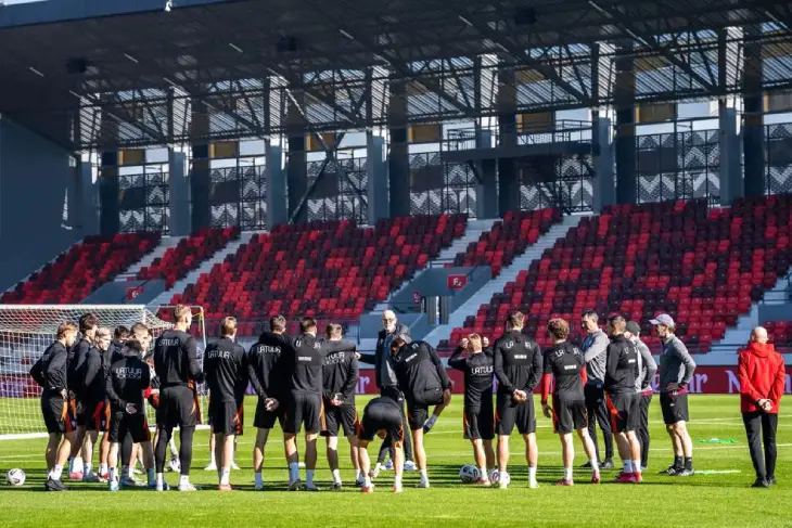 Сборная Латвии проводит последнюю разминку на турнире