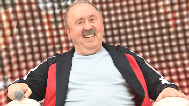 Валерий Газзаев