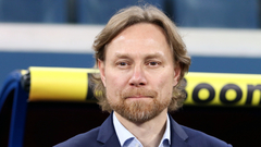 Валерий Карпин