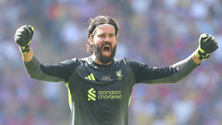 Алисон Бекер — голкипер «Ливерпуля»